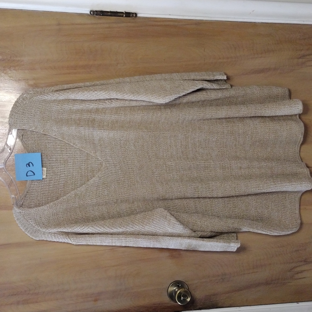 Women's sweater